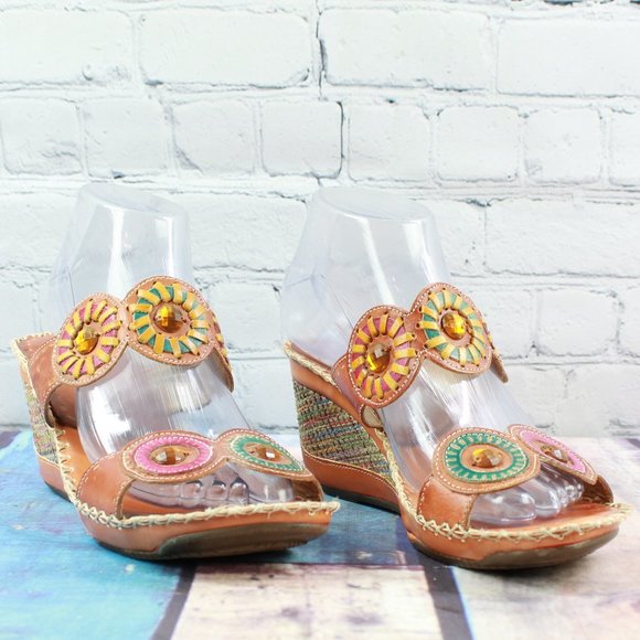 L'ARTISTE Taffy Studded Strappy Wedge Sandals Sz 7 - Picture 13 of 13